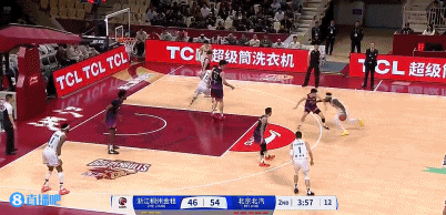 天神下凡！杰曼高打板不中 曾凡博底線殺出單臂補(bǔ)扣